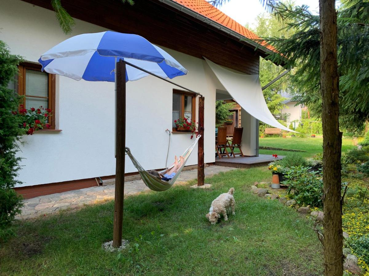 Dom Nad Jeziorem Tajty Giżycko Exterior foto